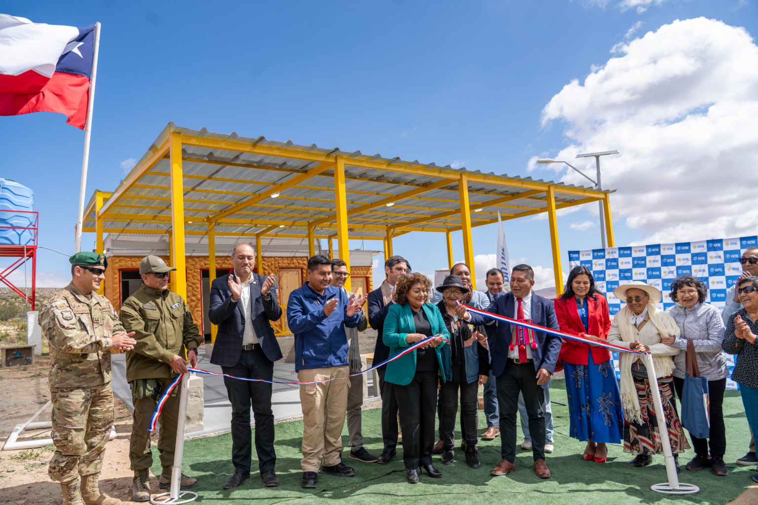 Inauguración Servicios Higiénicos Zapahuira.png